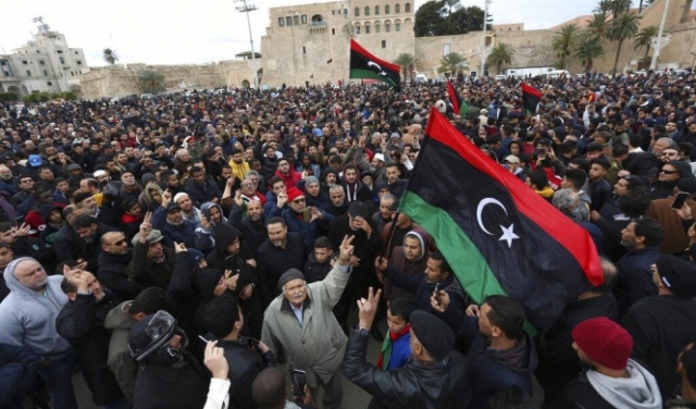   هدوء حذر في ليبيا واستئناف الرحلات في مطار طرابلس