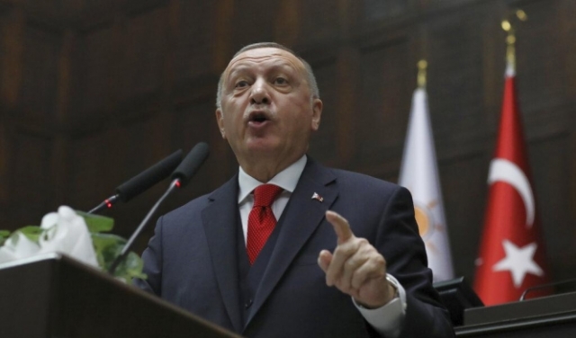 إردوغان: سنلقن حفتر درسا يستحقه إذا واصل هجماته