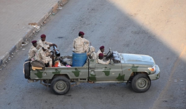 السودان تبقي على 657 جنديًا في اليمن