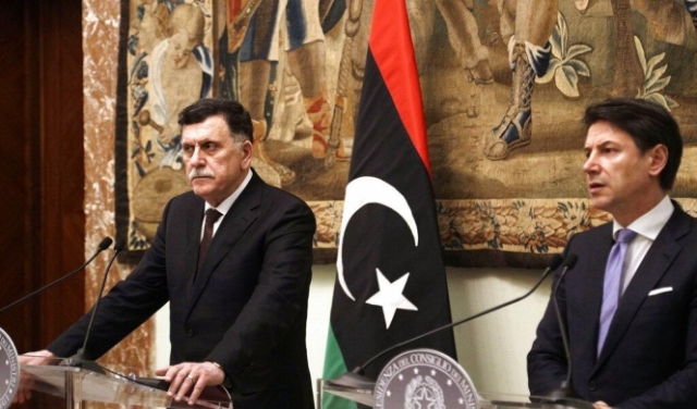 عشية قمة برلين: السراج يدعو إلى نشر قوات دولية في ليبيا