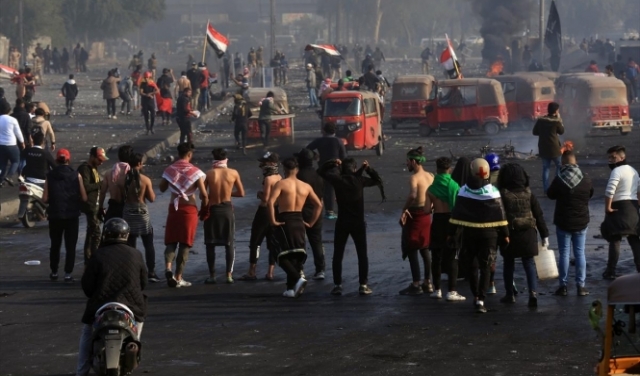 العراق: 6 قتلى في الاحتجاجات المتصاعدة وتلكؤ السلطات