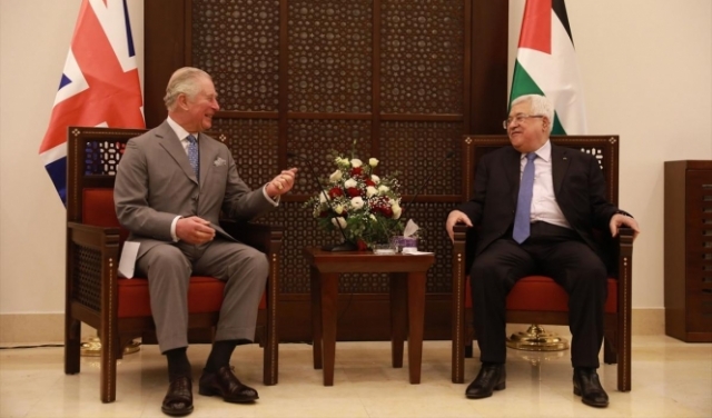عباس يستقبل الأمير تشارلز: نأمل باعتراف بريطانيا بدولة فلسطين