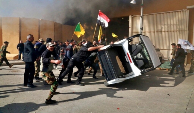 العراق: سيناريوهات غامضة ودعوة الصدر لاحتجاجات مليونية