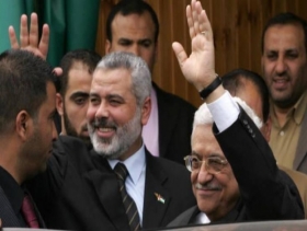 وفد من الفصائل الفلسطينية يتوجه إلى غزة تمهيدا لزيارة عباس