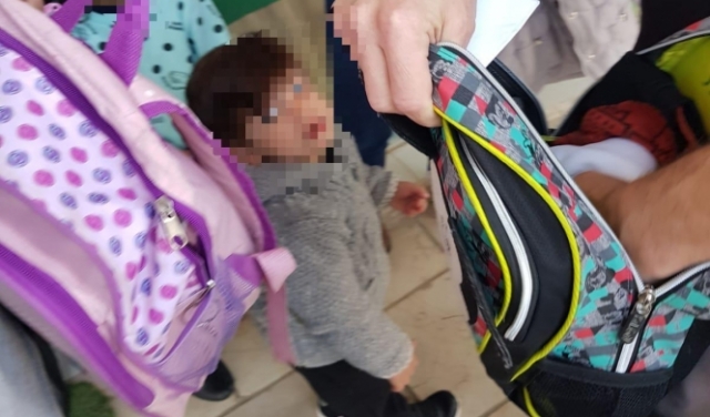الشرطة تقتحم روضة أطفال في الطيبة وتفتش حقائبهم