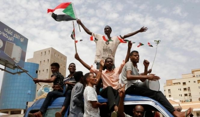 السودان: مطالبةٌ بإقالة وزير الداخلية‎ ومدير الشرطة