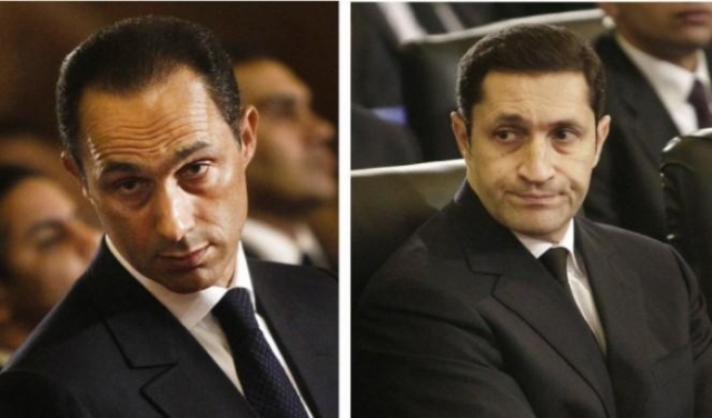 محكمة مصرية تبرئ نجلي مبارك من 