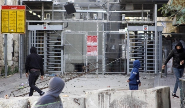 تحذيرات من استيلاء الاحتلال تدريجيا على الحرم الإبراهيمي
