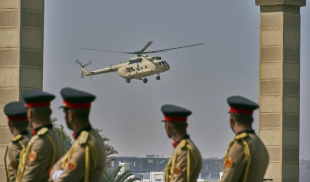 تشييع عسكري للرئيس المصري المخلوع مبارك