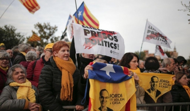 انطلاق محادثات إسبانية كتالونية حول نزاع الانفصال