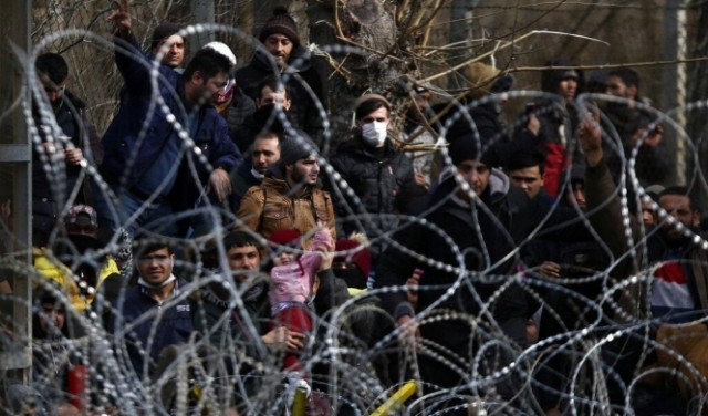 نواب أوروبيون يدعون اليونان لوقف استخدام العنف ضد السوريين