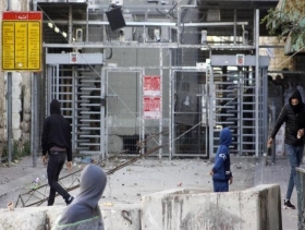 "الأوقاف" تُحذّر: إسرائيل تستغلّ وباء كورونا للسيطرة على الحرم الإبراهيمي