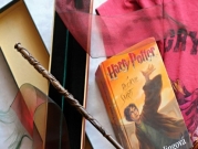 سلسلة كتب "هاري بوتر" تقدمها المؤلفة بالمجان