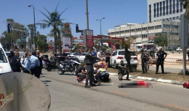 الشرطة الإسرائيلية تصحح: إصابة منفذ الطعن في كفار سابا متوسطة