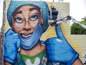 إيطاليا: جداريّة تكرّم جهود الطواقم الطبية في مواجهة كورونا
