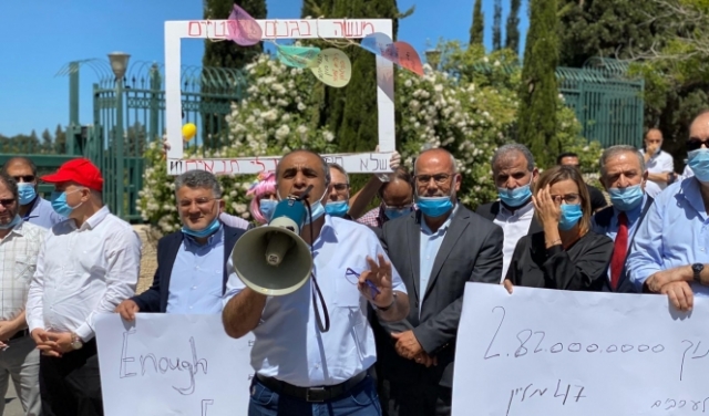 إضراب مفتوح في السلطات المحلية العربية