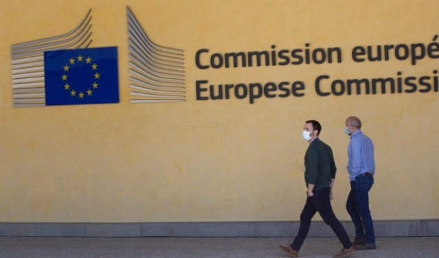 رجال الأعمال الأوروبيين يطالبون بروكسل بإقرار تدابير إنعاش ضخمة