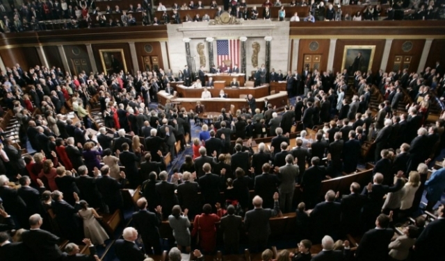 الكونغرس يستعد للتصويت على حزمة إنعاش اقتصادية جديدة