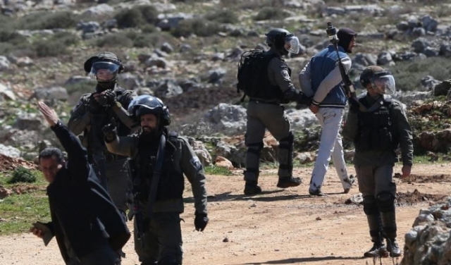 الاحتلال يعتقل فتى في بيت لحم ويفرج عن آخر من جنين