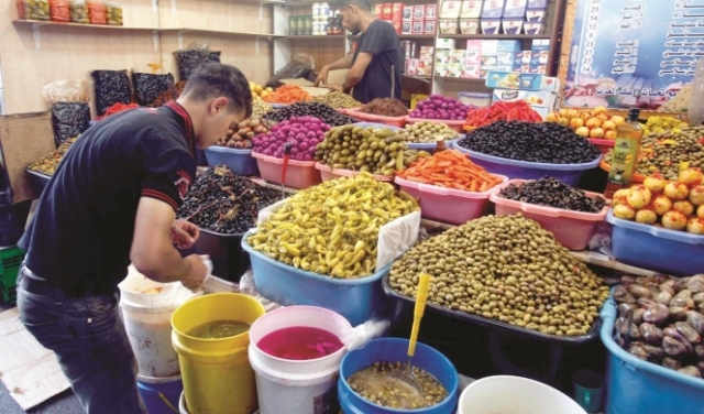 أزمة كورونا تخنق أسواق غزة مع اقتراب العيد