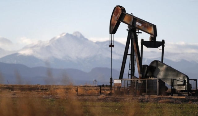 أسعار النفط مستقرة في أعلى مستوياتها منذ ثلاثة شهور