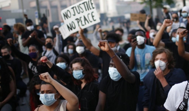 باريس: اعتقال 18 شخصا شاركوا في مظاهرات ضد عنف الشرطة