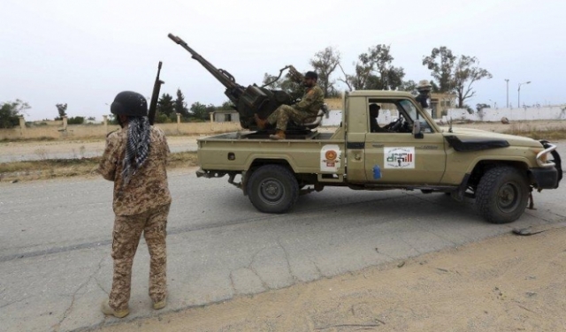 ليبيا: قوات الوفاق تستعيد مطار طرابلس وتحركات أممية لوقف إطلاق النار