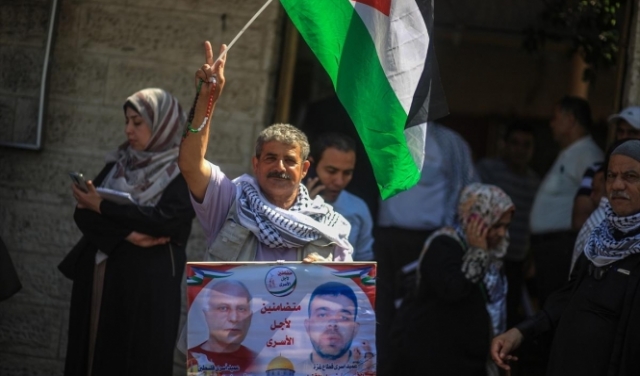 غزّة: وقفة تضامن مع الأسرى في سجون الاحتلال