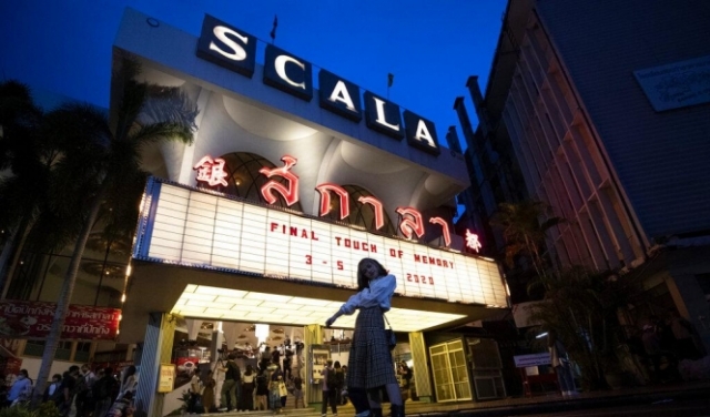 بخلاف دول العالم: الصين تفتح دور السينما مجددا