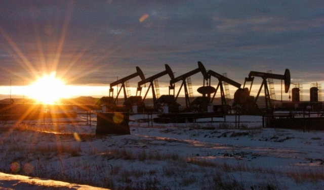 مجموعات النفط الأميركيّة الكُبرى تواجه خسائر ضخمة