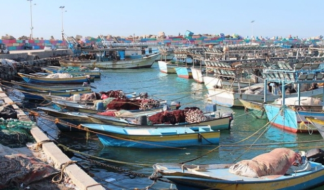 إطلاق النار على المزارعين واستهداف الصيادين ببحر غزة