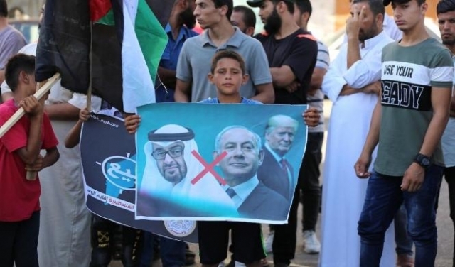منظمة التحرير تطالب الإمارات بالتراجع عن الاتّفاق مع إسرائيل والالتزام بمبادرة السلام العربية