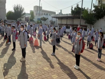 بدء العام الدراسي بالضفة بعد انقطاع 6 أشهر بسبب كورونا