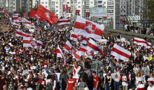 بيلاروسيا: توقيف 400 محتج على نتيجة الانتخابات الرئاسية 
