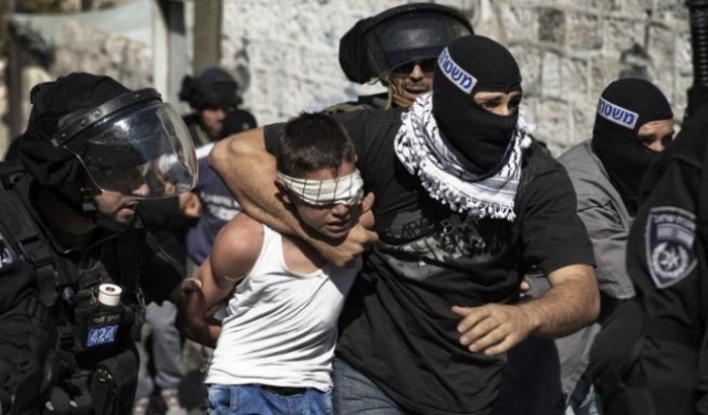 الاحتلال يحتجز طفلين قرب نابلس