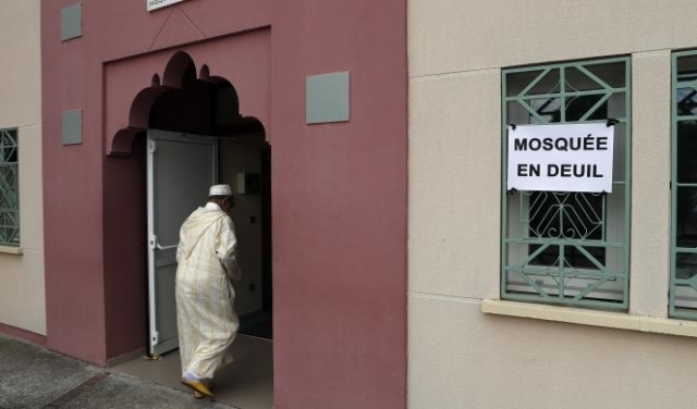 السلطات الفرنسيّة تغلق 73 مسجدا ومدرسة خاصة منذ يناير