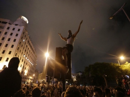 عام على ثورة 17 تشرين: الحراك اللبناني يعيد ترتيب أوراقه المبعثرة