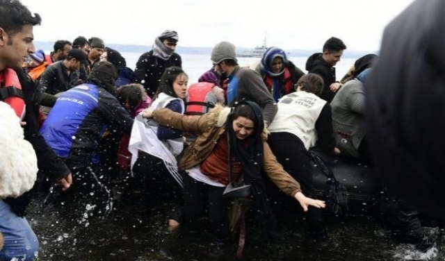 اليونان ستبني جدارا حديديا على حدود تركيا لكبح تدفق اللاجئين