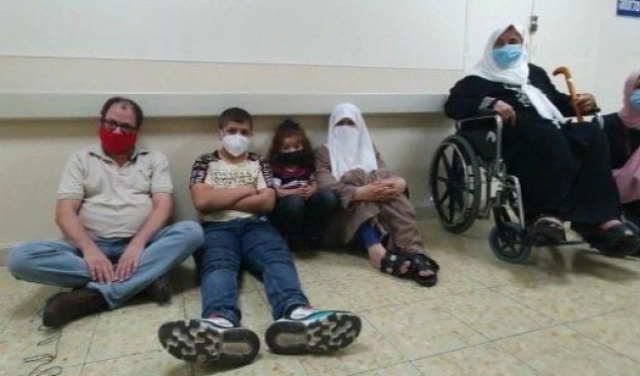 عائلة الأسير الأخرس تعلن إضرابها المفتوح عن الطعام