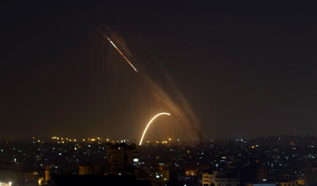 تقديرات الجيش الإسرائيلي: انطلاق القذائف الصاروخية من غزة بسبب البرق