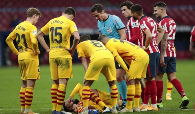 برشلونة يعلن إصابة اثنين من لاعبيه