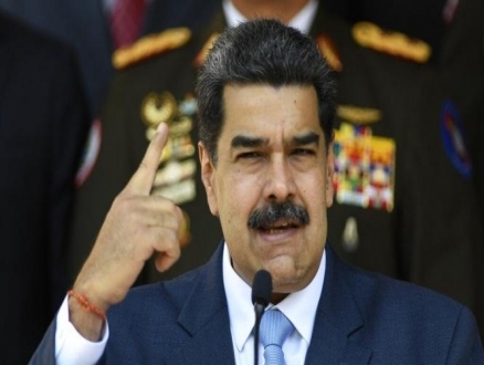 مادورو: "ضيفوني على الواتساب!"