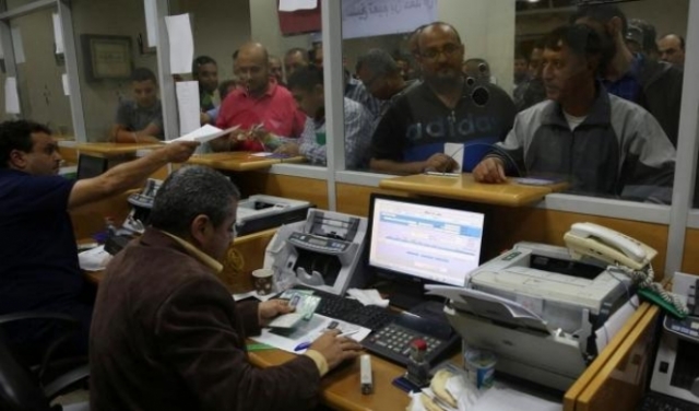 غزة: توزيع منحة مالية قطرية لـ100 ألف أسرة 