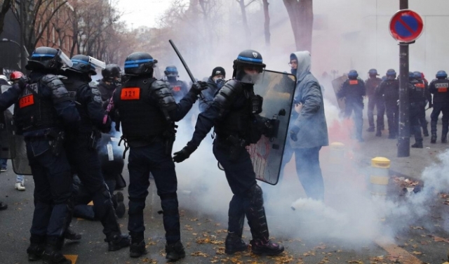 فرنسا: مواجهات بين الشرطة ومتظاهرين ضد قانون 