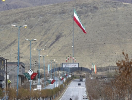 "إحياء الاتفاق النووي الإيراني في عهد بايدن يتطلب اتفاقا جديدا"