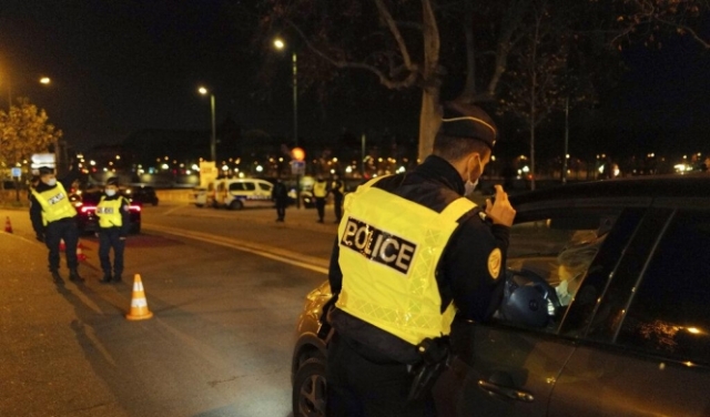 فرنسا: مقتل 3 رجال شرطة وإصابة رابع في إطلاق نار