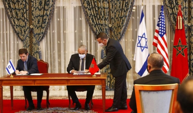 توقيع أول اتفاق اقتصادي بين المغرب وإسرئيل