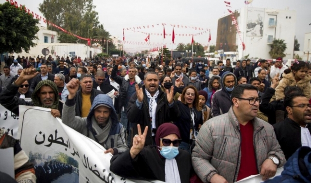 الرئاسة التونسية تؤيد إطلاق حوار لـ