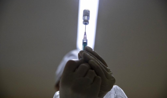 الصحة الفلسطينية تجيز اللقاح الروسي بترخيص طوارئ