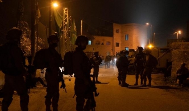 القدس المحتلة: الاحتلال يعتقل 8 شبان في الطور